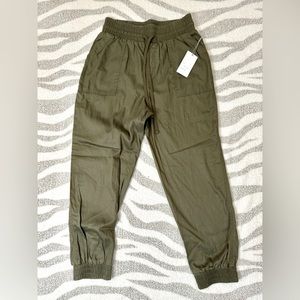 NWT Joggers || S